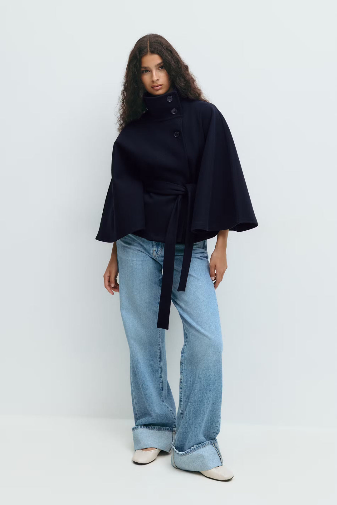 THALINDRAE – ELEGANT WOMEN’S BELTED COAT