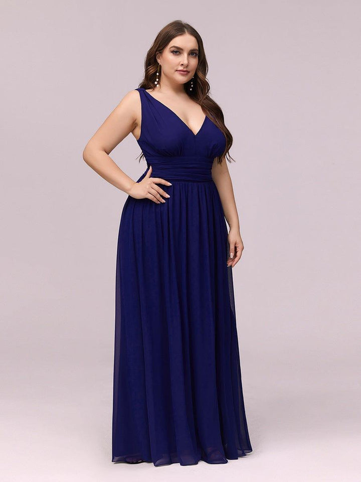 pretty HUSH|Plus Size Sleeveless V-Neck Chiffon Semi Bridesmaid Dress