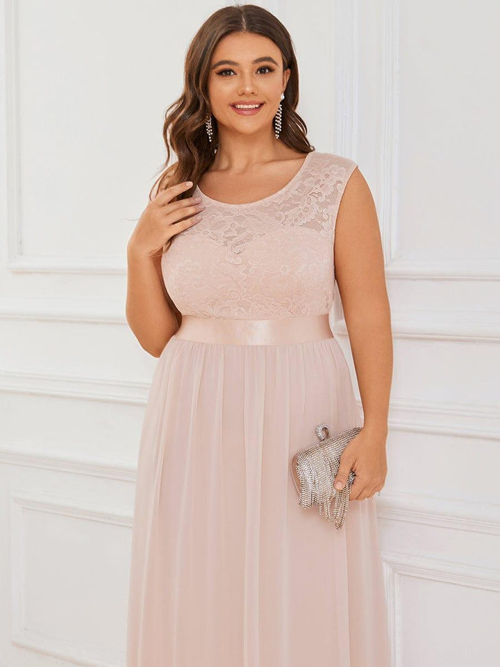 Plus Size Classic Round Neck V Back A-Line Chiffon Bridesmaid Dresses with Lace