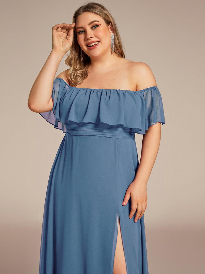 ever ÉMILE|Plus Size Off the Shoulder Formal Bridesmaid Dress with Thigh Split