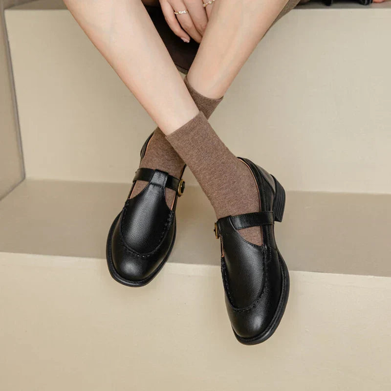 Belliora Retro Shoes